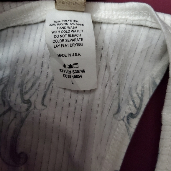 New Beautiful  Racer Back Tank Top - Picture 5 of 8